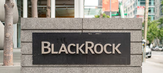 BlackRock im Dialog mit SEC über Staking, Tokenisierung und ETF-Derivate